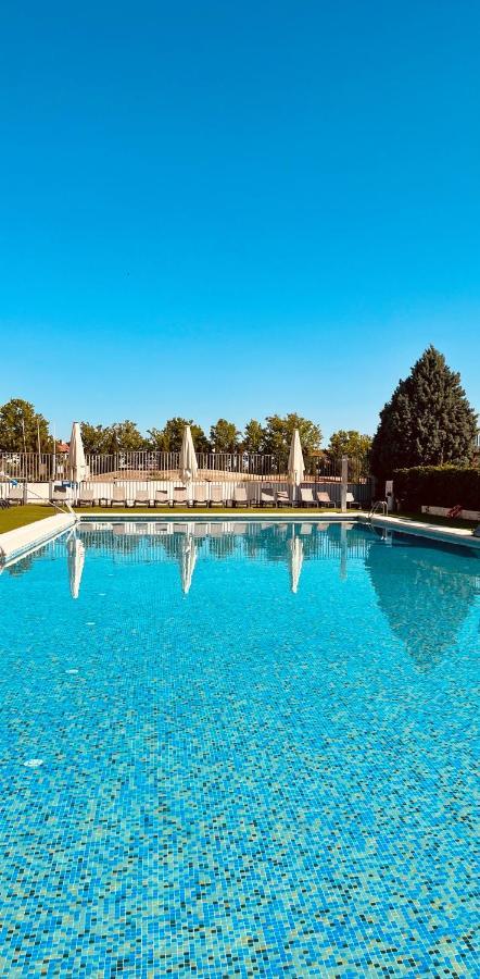 Occidental Aranjuez Hotell Exteriör bild