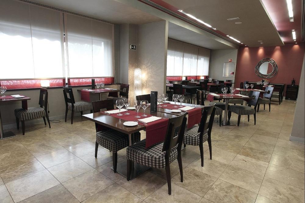 Occidental Aranjuez Hotell Exteriör bild