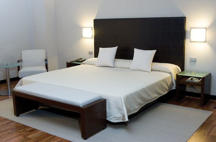 Occidental Aranjuez Hotell Exteriör bild