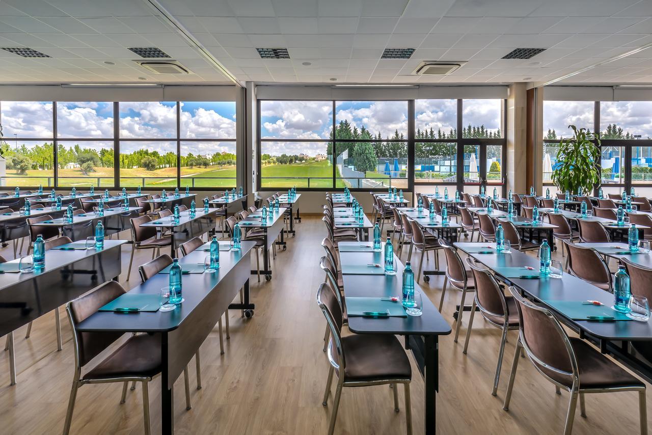 Occidental Aranjuez Hotell Exteriör bild