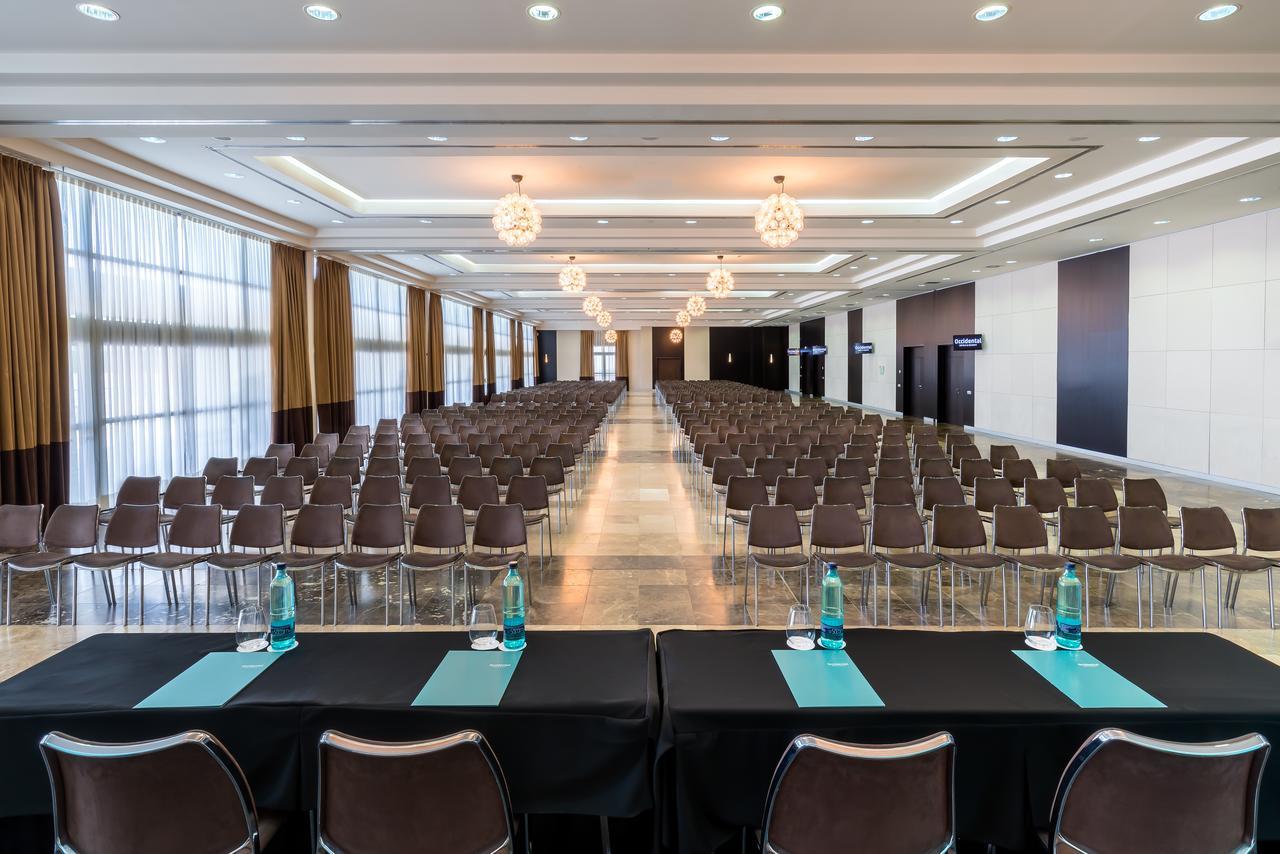 Occidental Aranjuez Hotell Exteriör bild