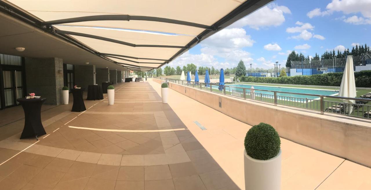 Occidental Aranjuez Hotell Exteriör bild