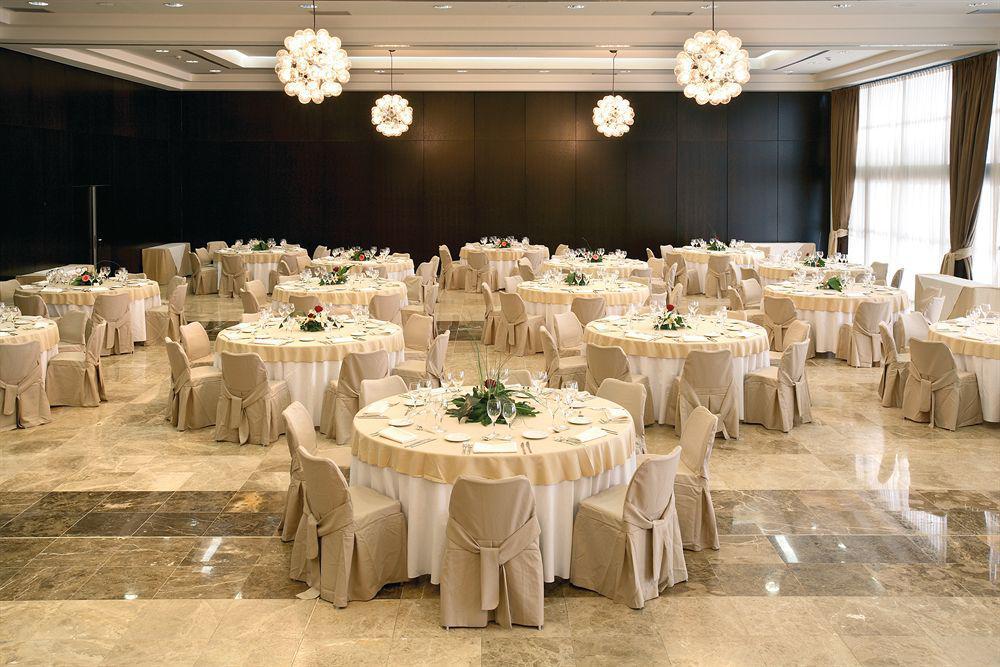 Occidental Aranjuez Hotell Restaurang bild